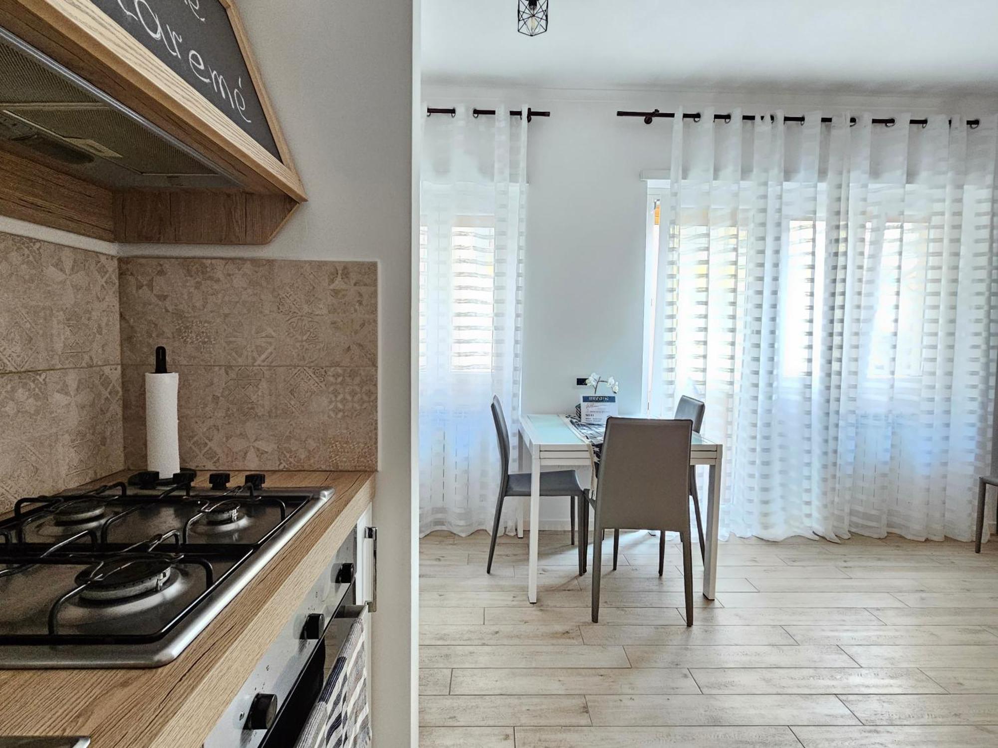 Mareme Guest House Ostia エクステリア 写真